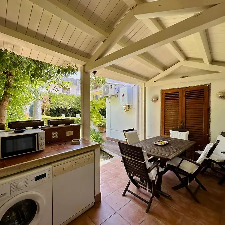 Saline - Luxury Garden Mondello Apartment